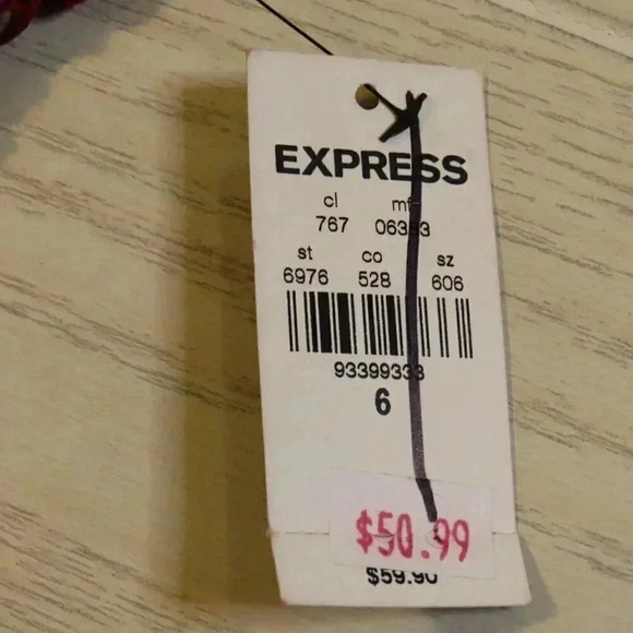 Express Red Women's lace Overlay Mini Skirt Size 6 - Picture 9 of 9